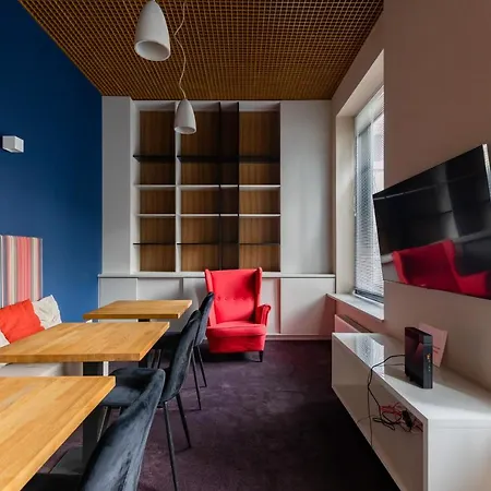 Business Wola With Parking Place By Renters * Varsovie