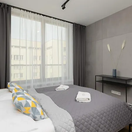 Business Wola With Parking Place By Renters *