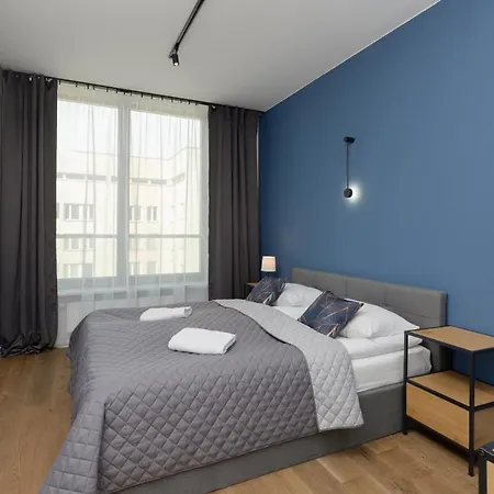 Business Wola With Parking Place By Renters * Varsovie